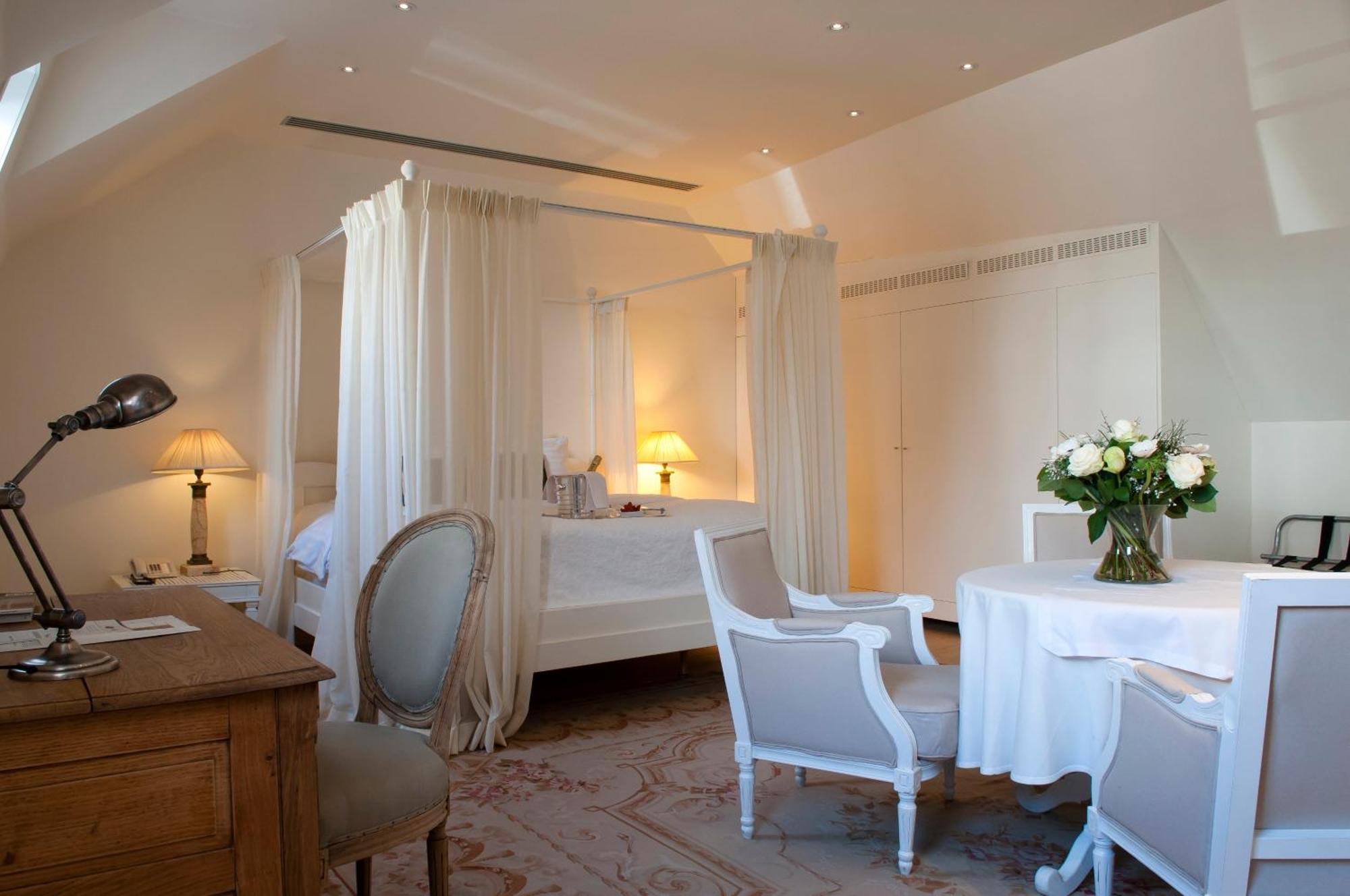 De Tuilerieen - Small Luxury Hotels Of The World Bruges Room photo
